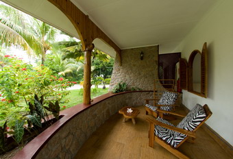 ISLANDERS GUESTHOUSE PRASLIN - Praslin